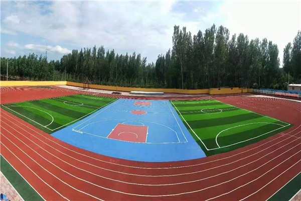 透氣型塑膠跑道材料價格每平方多少錢？