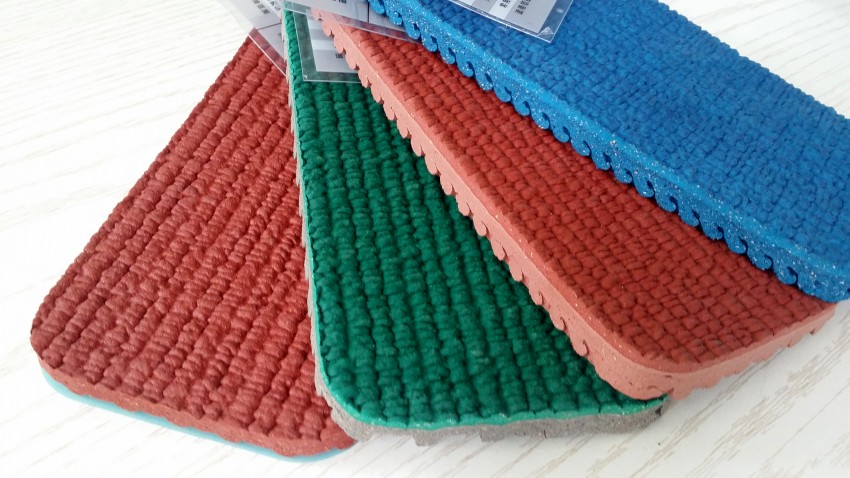 無縫預制型塑膠卷材