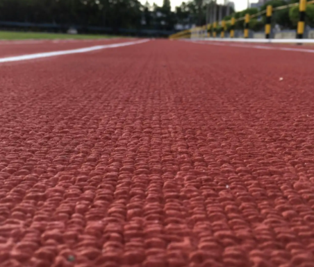 張家港預(yù)制型塑膠跑道卷材廠家 張家港預(yù)制型塑膠跑道卷材廠家